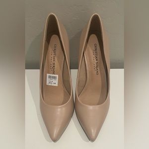 Christian Siriano NEW beige heels